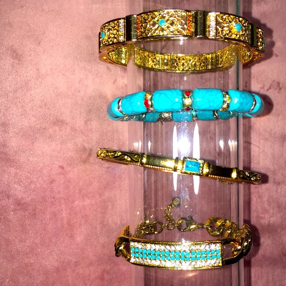 Gold and Turquoise Costume Jewelry Set - Picture 1 of 4